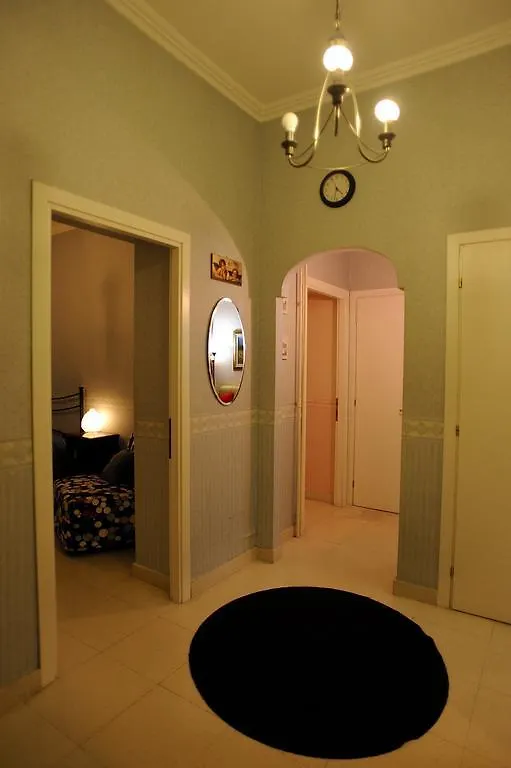 La Casa Romana Bed & Breakfast 4*, Rome