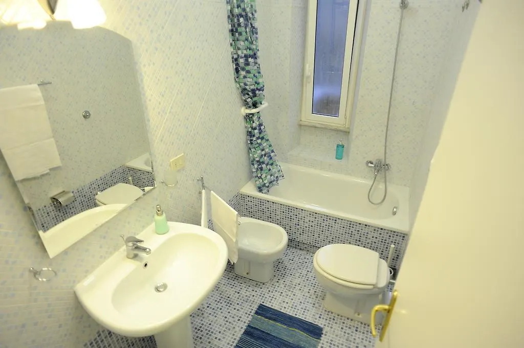 La Casa Romana 4*, Roma