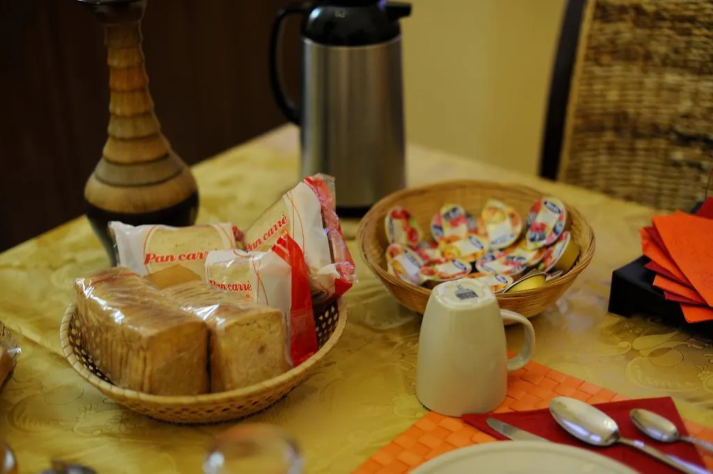 La Casa Romana Bed & Breakfast  Rome
