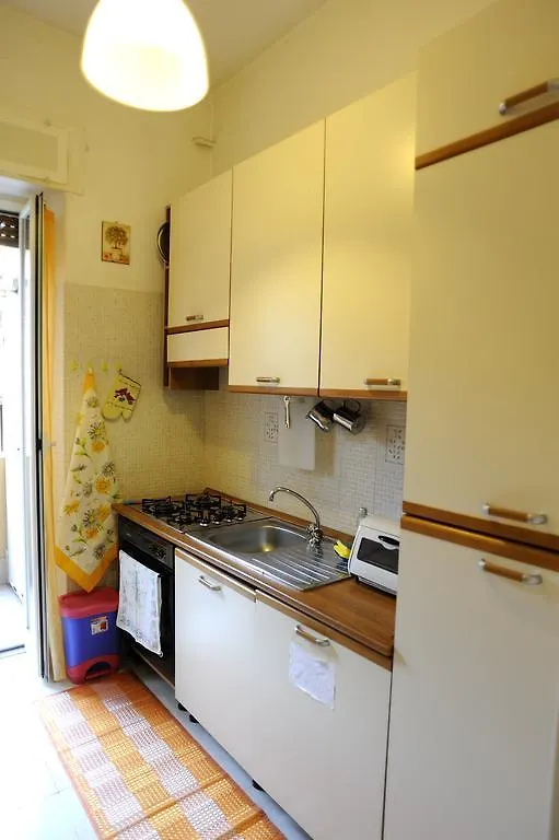 La Casa Romana Bed & Breakfast  Rome